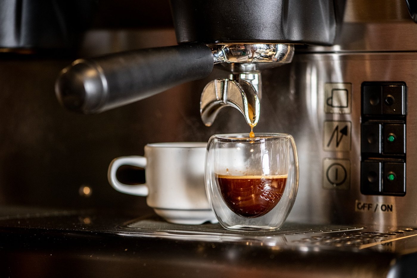 Interior de la cafetería Café La Mancha en San José